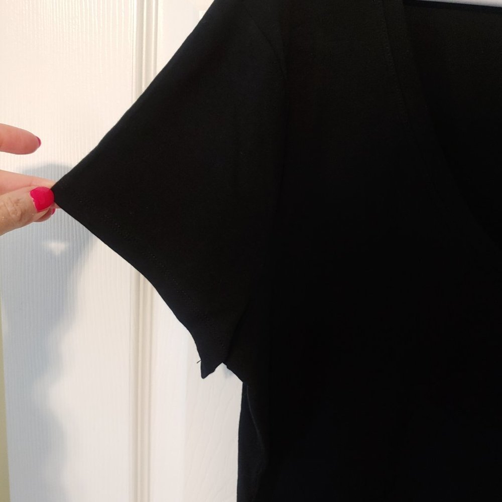 Black basic top - Picture 6 of 9